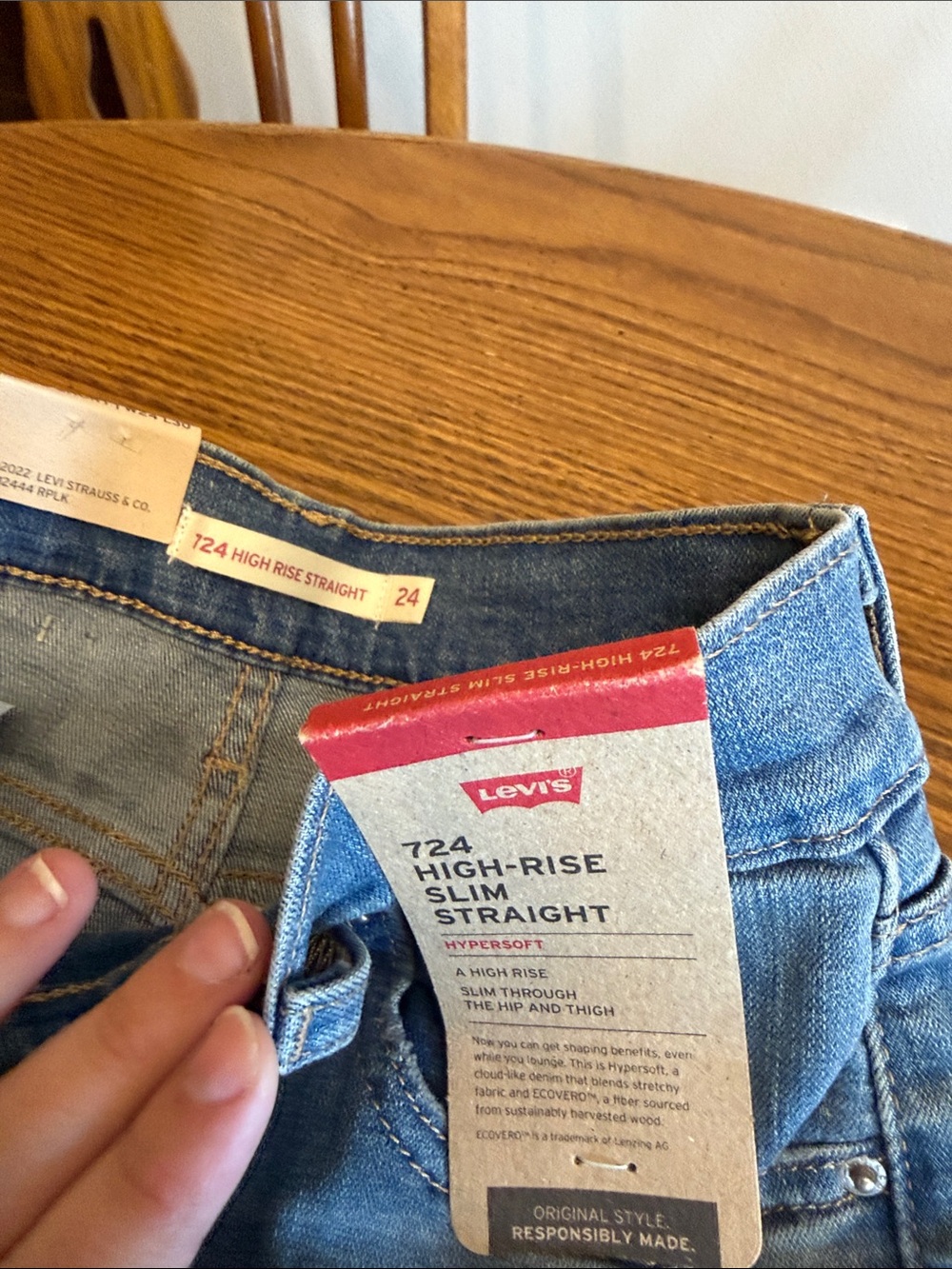 Levi's 724 High-Rise Slim Straight Jeans - Blue Denim size 24 NWT